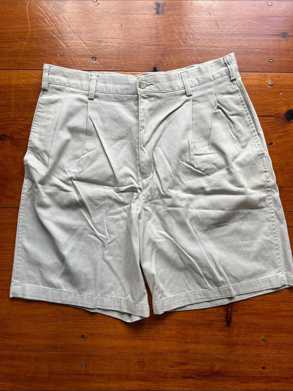 Chaps Men’s Flat Front Khaki Shorts- light tan